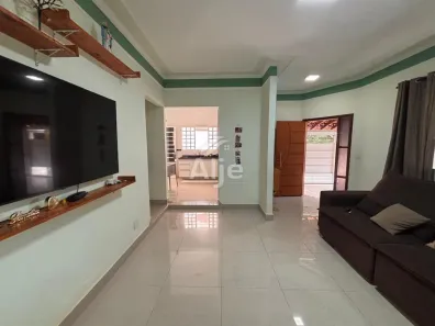 Casa com 3 Quartos à venda, 177m² no Jardim Estoril, Marília