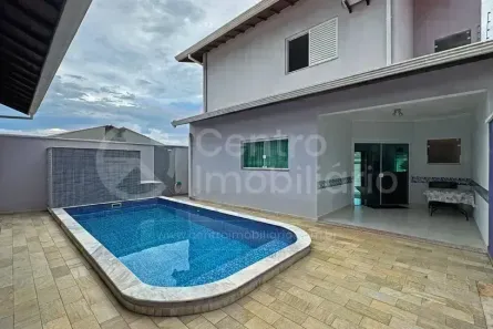 Casa com 4 Quartos à venda, 230m² no Estancia Sao José, Peruíbe