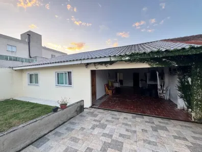 Casa com 3 Quartos à venda, 147m² no Guarani, Colombo