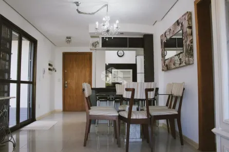 Apartamento com 2 Quartos à venda, 96m² no Jardim Botânico, Porto Alegre