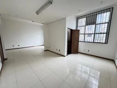 Sala Comercial para alugar, 56m² no Santo Antônio, Belo Horizonte