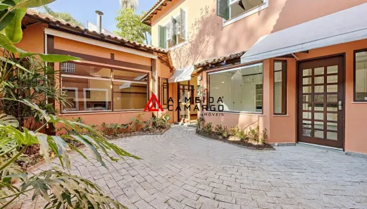 Casa com 3 Quartos para alugar, 246m² no Jardim Paulistano, São Paulo