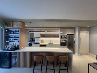 Apartamento com 3 Quartos à venda, 132m² no Kobrasol, São José