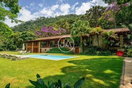Casa com 5 Quartos à venda, 600m² no Corrêas, Petrópolis