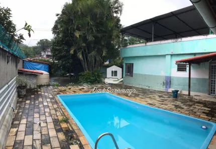 Casa com 3 Quartos à venda, 380m² no Colubande, São Gonçalo
