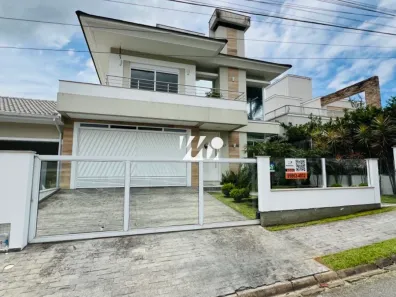 Casa com 3 Quartos à venda, 247m² no Pedra Branca, Palhoça