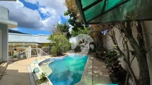 Casa com 4 Quartos à venda, 600m² no São Francisco, Niterói