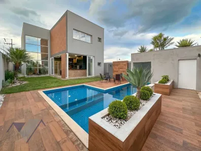 Sobrado com 4 Quartos para alugar, 346m² no Recanto Tropical, Cascavel