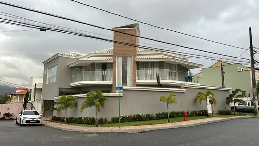 Casa de Condomínio com 3 Quartos à venda, 300m² no Campo Grande, Rio de Janeiro