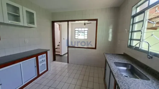 Casa com 2 Quartos para alugar, 120m² no Jardim Jurema, Valinhos