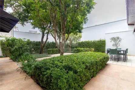 Casa com 3 Quartos para alugar, 300m² no Boaçava, São Paulo