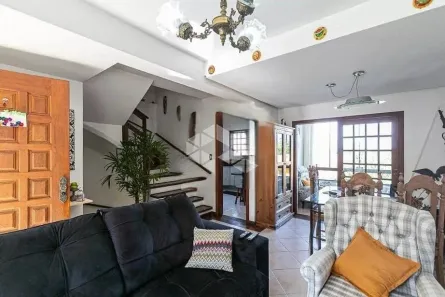 Casa com 3 Quartos à venda, 187m² no Espírito Santo, Porto Alegre