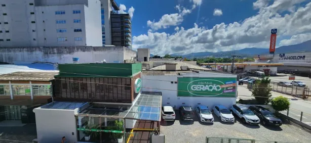 Casa com 3 Quartos à venda, 360m² no Agronômica, Florianópolis