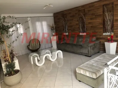 Sobrado com 3 Quartos à venda, 220m² no Vila Nivi, São Paulo