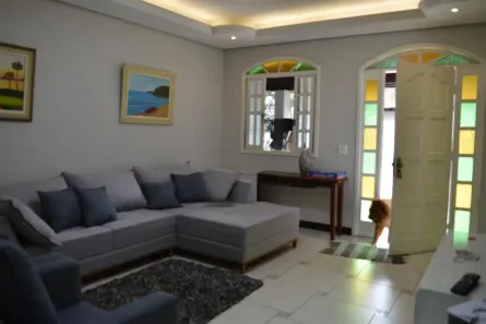 Casa com 5 Quartos à venda, 350m² no Arvoredo, Contagem