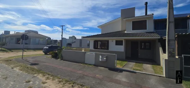 Casa com 3 Quartos à venda, 111m² no Ferraz, Garopaba
