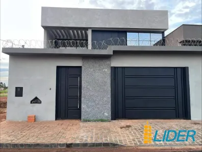 Casa com 3 Quartos à venda, 205m² no Novo Mundo, Uberlândia