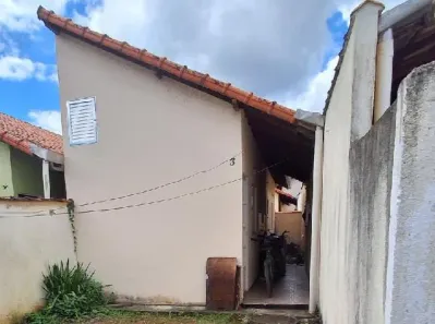 Casa com 1 Quarto à venda, 47m² no Papucaia, Cachoeiras de Macacu
