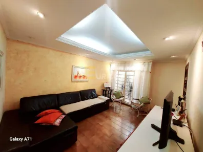 Casa com 3 Quartos à venda, 200m² no Vila Bossi, Louveira