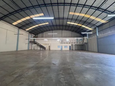 Galpão/Depósito/Armazém para alugar, 2180m² no Tarobá, Londrina