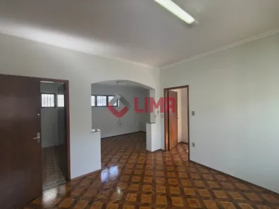 Sobrado com 3 Quartos à venda, 301m² no Centro, Bauru
