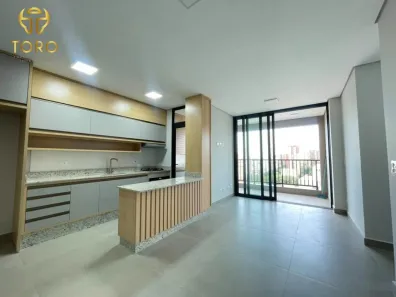 Apartamento com 3 Quartos para alugar, 68m² no Zona 07, Maringá
