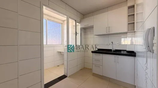 Apartamento com 2 Quartos para venda ou aluguel, 55m² no Zona 7, Maringá
