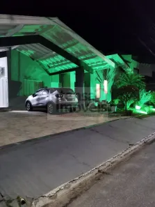 Casa de Condomínio com 3 Quartos à venda, 300m² no Piracangaguá, Taubaté