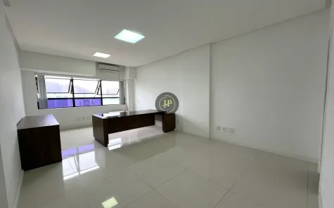 Sala Comercial à venda, 26m² no Praia do Suá, Vitória