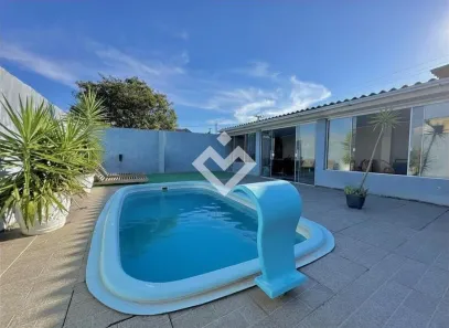 Casa com 2 Quartos à venda, 130m² no Juscelino Kubitschek, Santa Maria