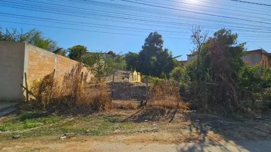 Lote/Terreno à venda, 500m² no Melo Viana, Esmeraldas