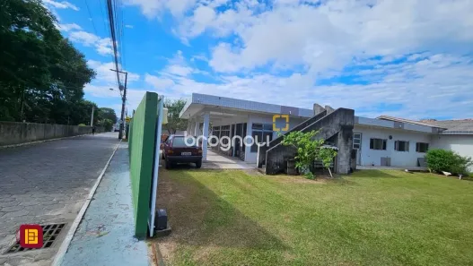 Casa com 4 Quartos à venda, 470m² no São João do Rio Vermelho, Florianópolis