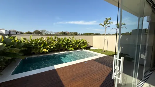 Casa de Condomínio com 3 Quartos à venda, 236m² no Lagoa da Conceição, Florianópolis