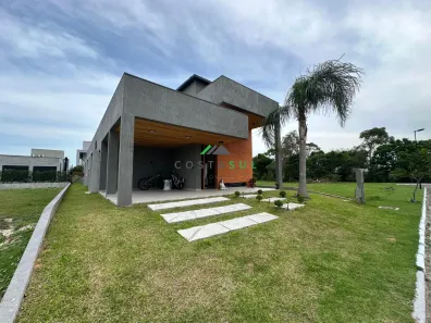 Casa com 3 Quartos à venda, 184m² no , Garopaba