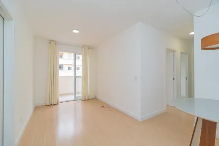 Apartamento com 3 Quartos para alugar, 66m² no Capão Raso, Curitiba