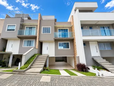 Casa de Condomínio com 3 Quartos para alugar, 200m² no Campo Comprido, Curitiba