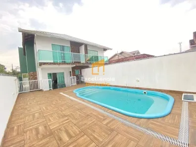 Sobrado com 3 Quartos à venda, 150m² no Guaratuba, Guaratuba