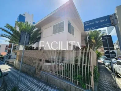 Casa com 4 Quartos para alugar, 640m² no Centro, Florianópolis