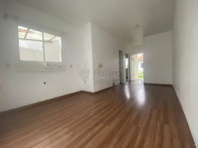 Casa de Condomínio com 2 Quartos à venda, 60m² no Três Vendas, Pelotas