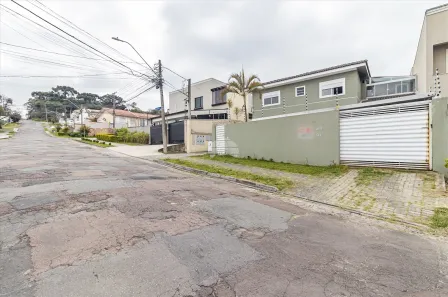 Sobrado com 3 Quartos à venda, 135m² no Uberaba, Curitiba