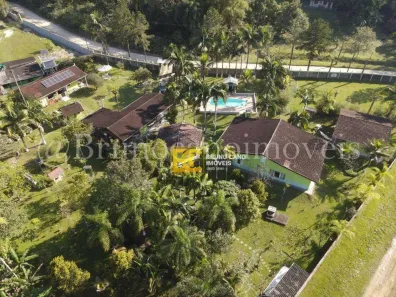 Fazenda/Sítio com 8 Quartos à venda, 1000m² no Vila Peruíbe, Peruíbe