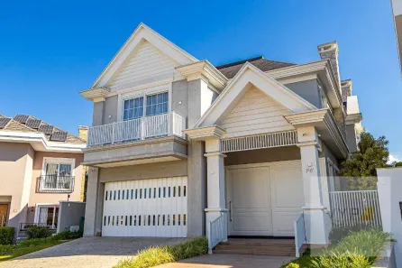 Casa de Condomínio com 3 Quartos à venda, 310m² no Uberaba, Curitiba