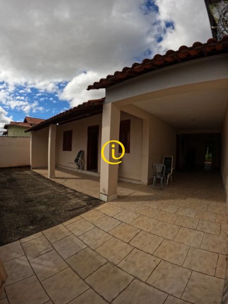 Casa com 3 quartos — Serrano, Belo Horizonte