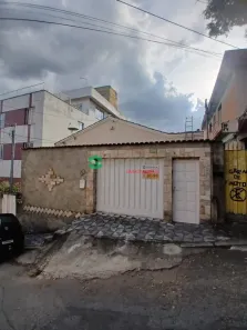 Casa com 3 Quartos para alugar, 160m² no Carlos Prates, Belo Horizonte