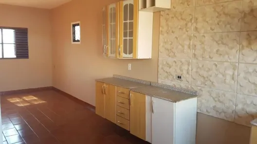 Sobrado com 2 Quartos para alugar, 195m² no Jardim Itamaracá, Campo Grande