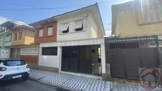 Sobrado com 3 Quartos à venda, 140m² no Encruzilhada, Santos