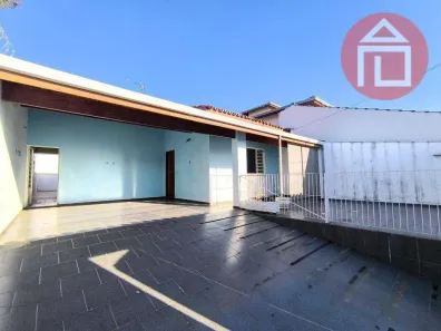 Casa com 3 Quartos para alugar, 200m² no Jardim Europa, Bragança Paulista