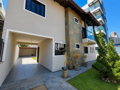 Casa com 2 Quartos à venda, 138m² no Pagani, Palhoça