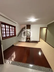 Sobrado com 3 Quartos para venda ou aluguel, 200m² no Jardim das Vertentes, São Paulo