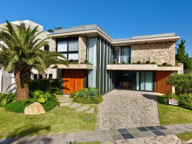 Casa de Condomínio com 4 Quartos à venda, 257m² no Atlântida, Xangri-lá